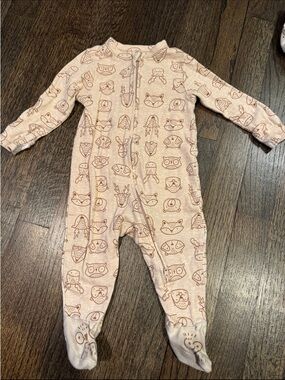 Old navy two way zipper footie pajamas size 6-12 months